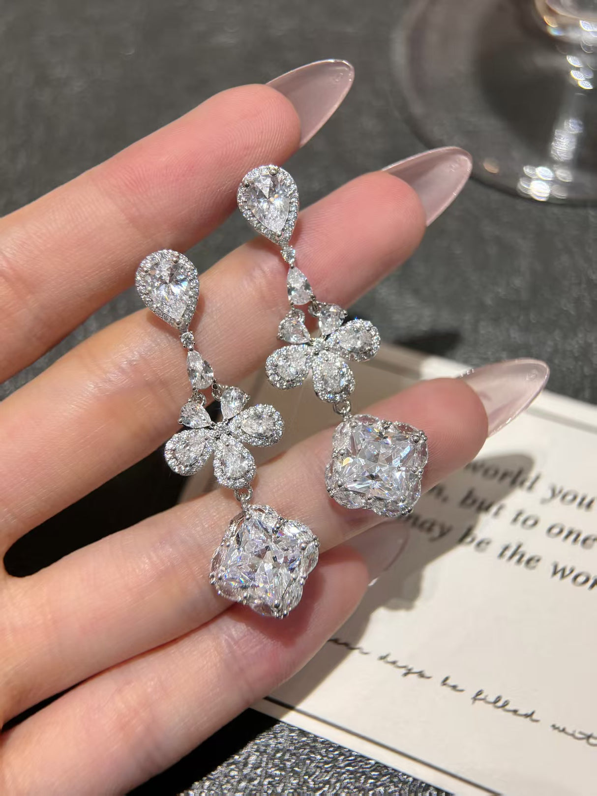 Four-leaf Clover Tassel Earrings