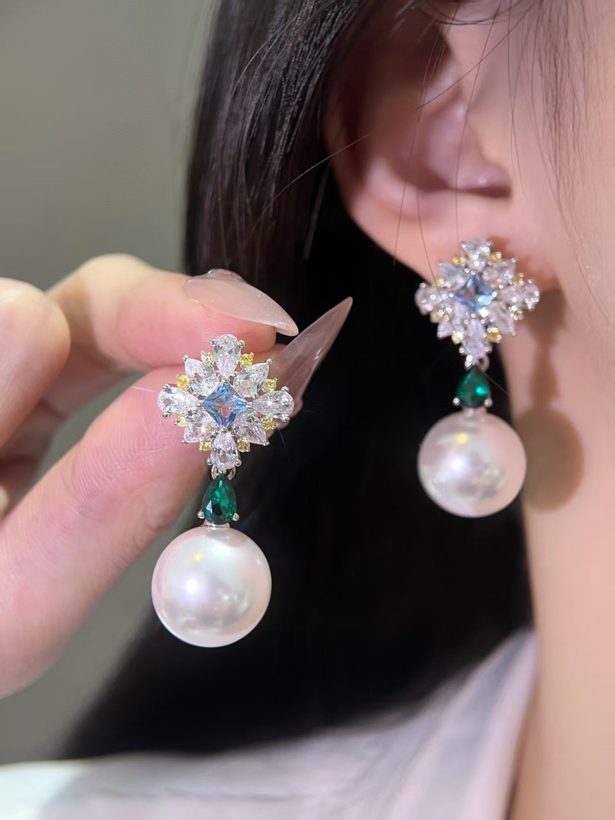 Snowflake Pearl Earrings