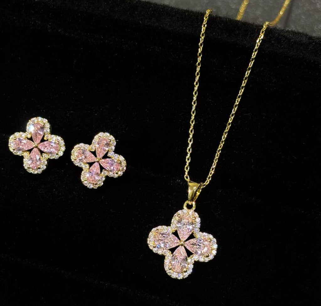 Four-Leaf Clover Necklace