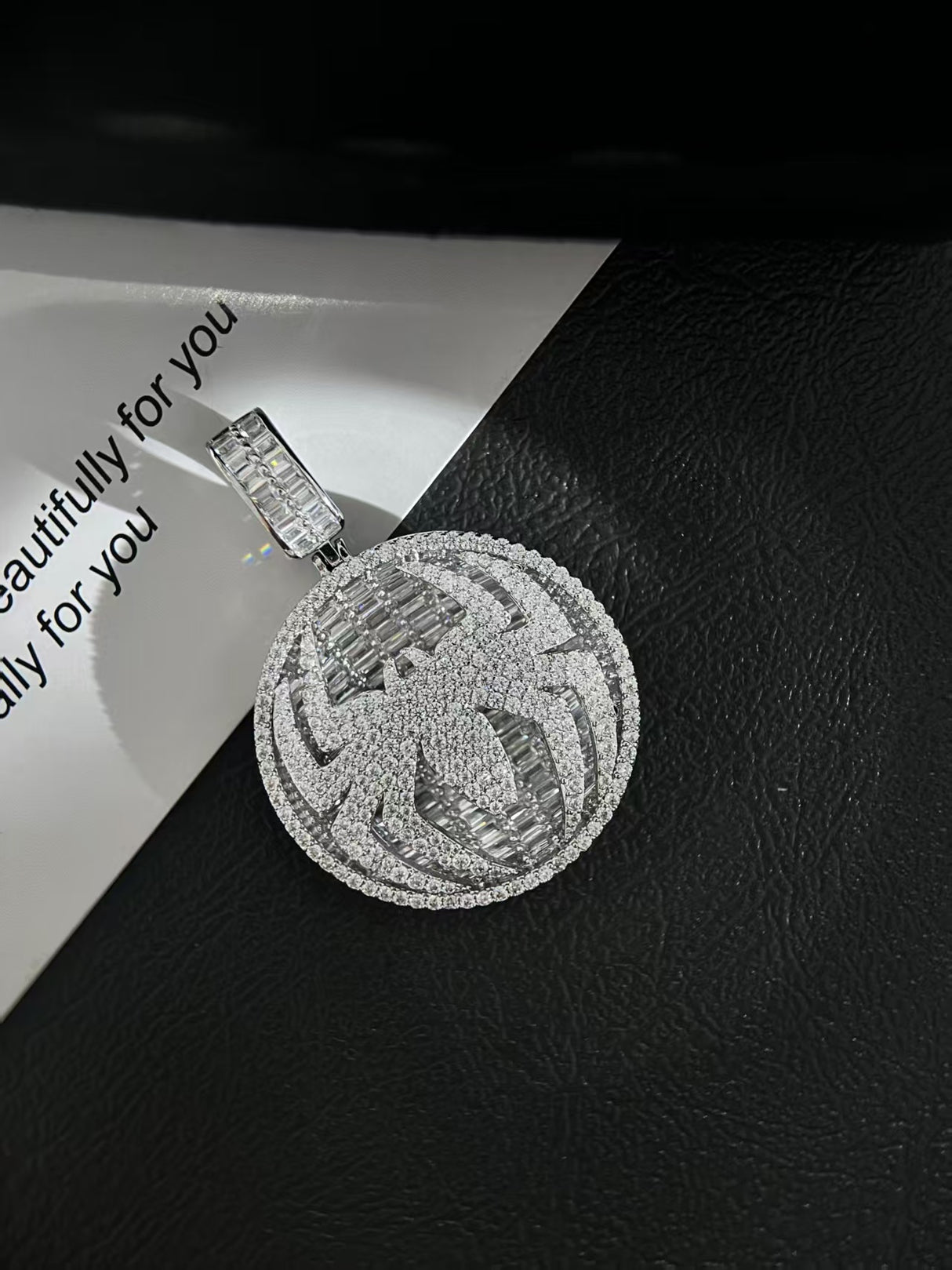 Spider Round Pendant