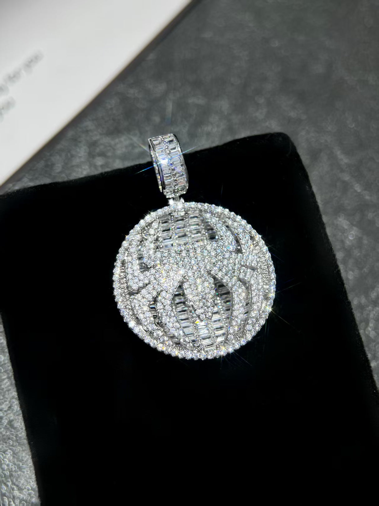 Spider Round Pendant