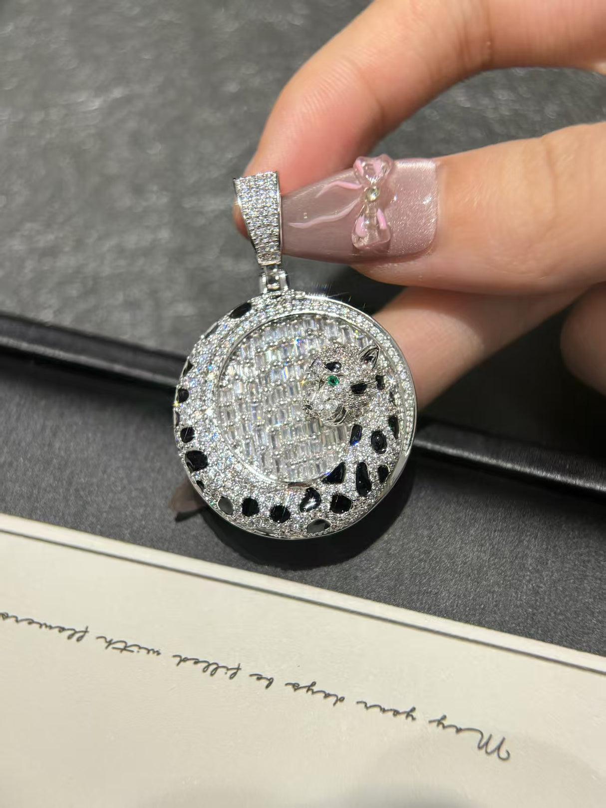 Leopard full Lab-Grown Diamond Round Pendant