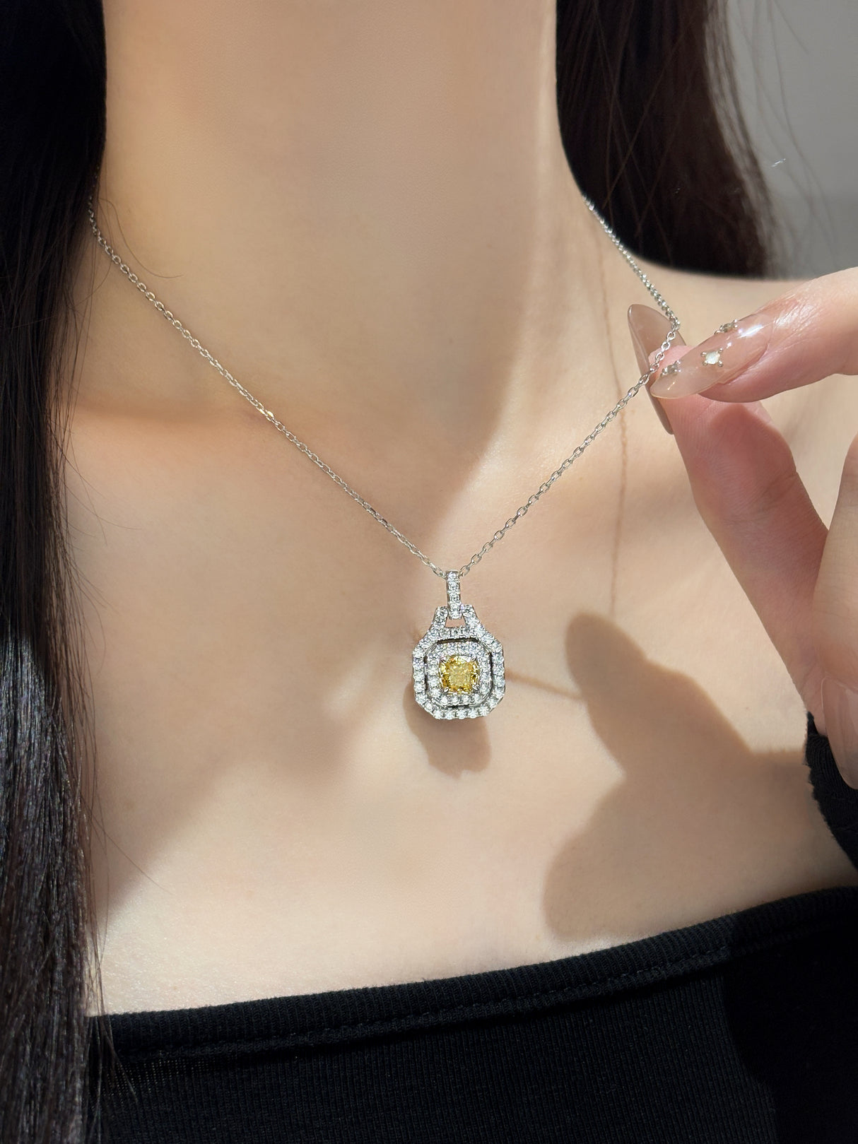 Classic Rays Medallion Necklace