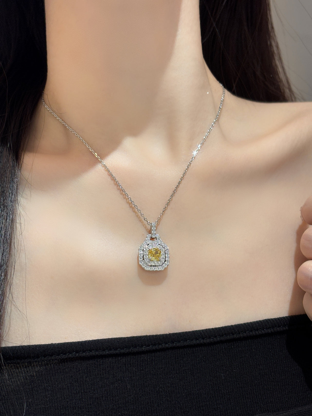 Classic Rays Medallion Necklace