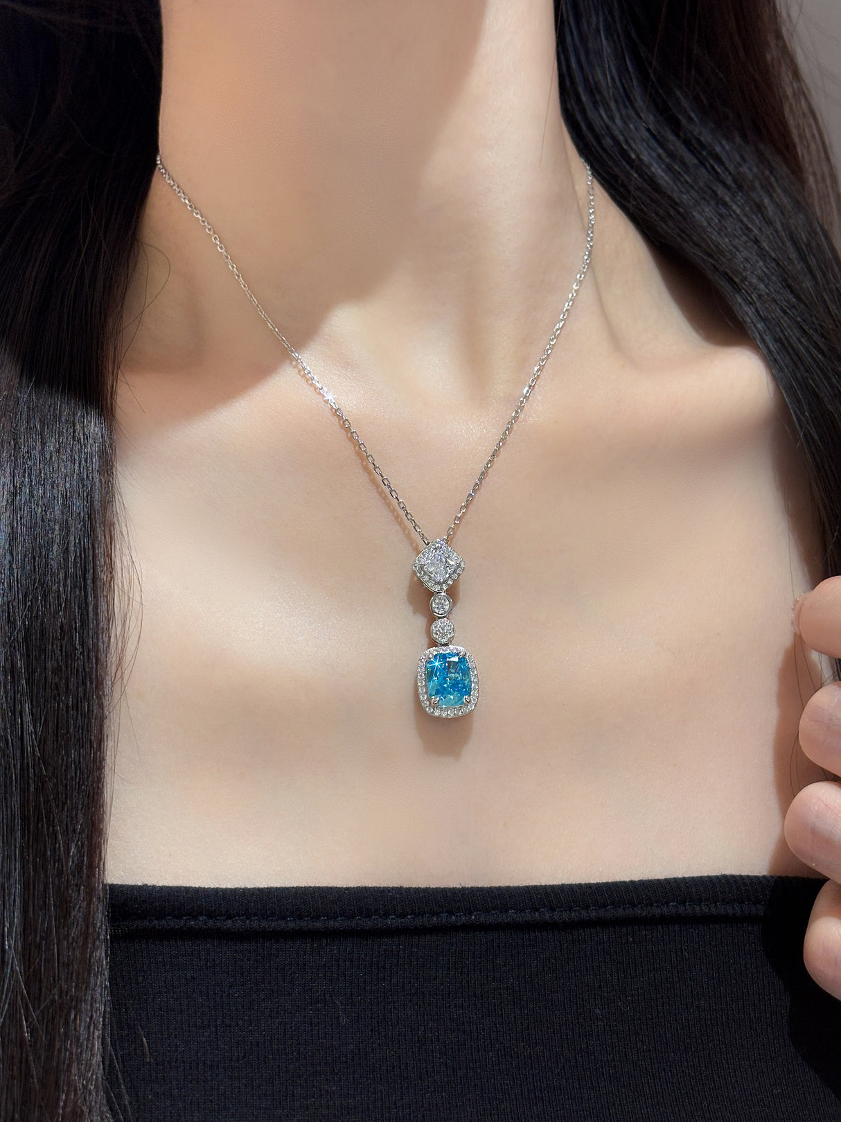 Rectangular Blue Ice Flower Necklace